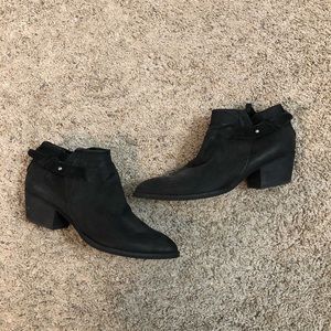 Dolce Vita Black Booties